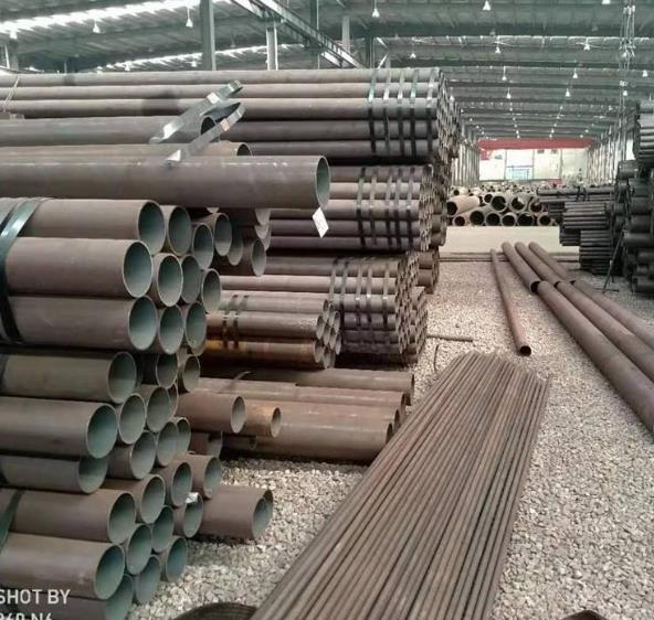 現貨供應（yīng）大口徑 高壓化肥設備用 無縫（féng）鋼管 GB6479 化肥（féi）專用管